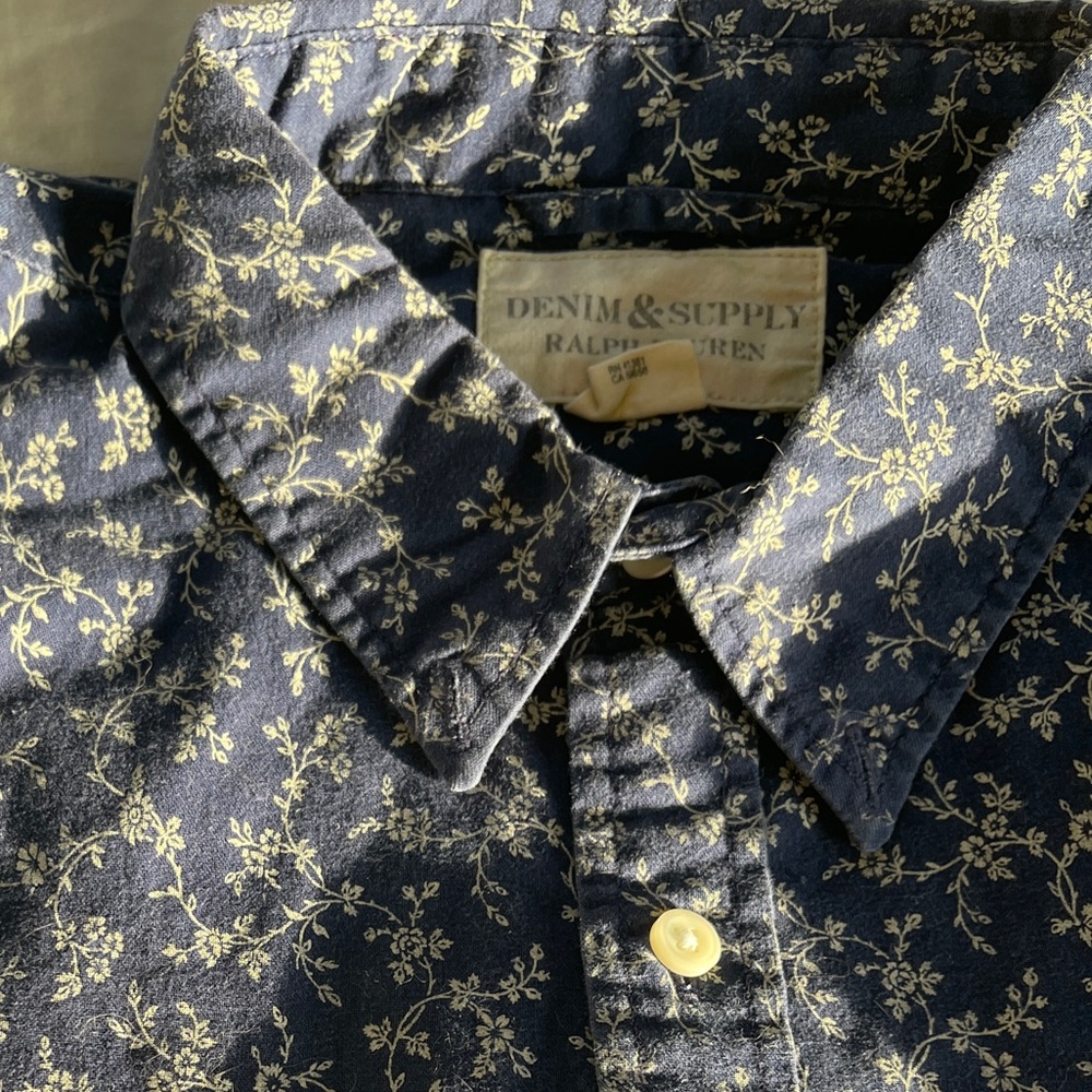 Ralph Lauren men’s short sleeve, size L